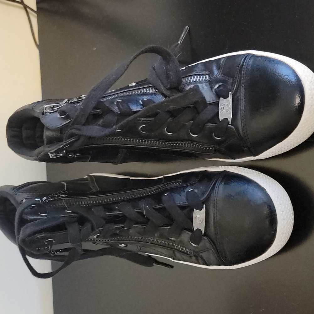 Guess high top shoes